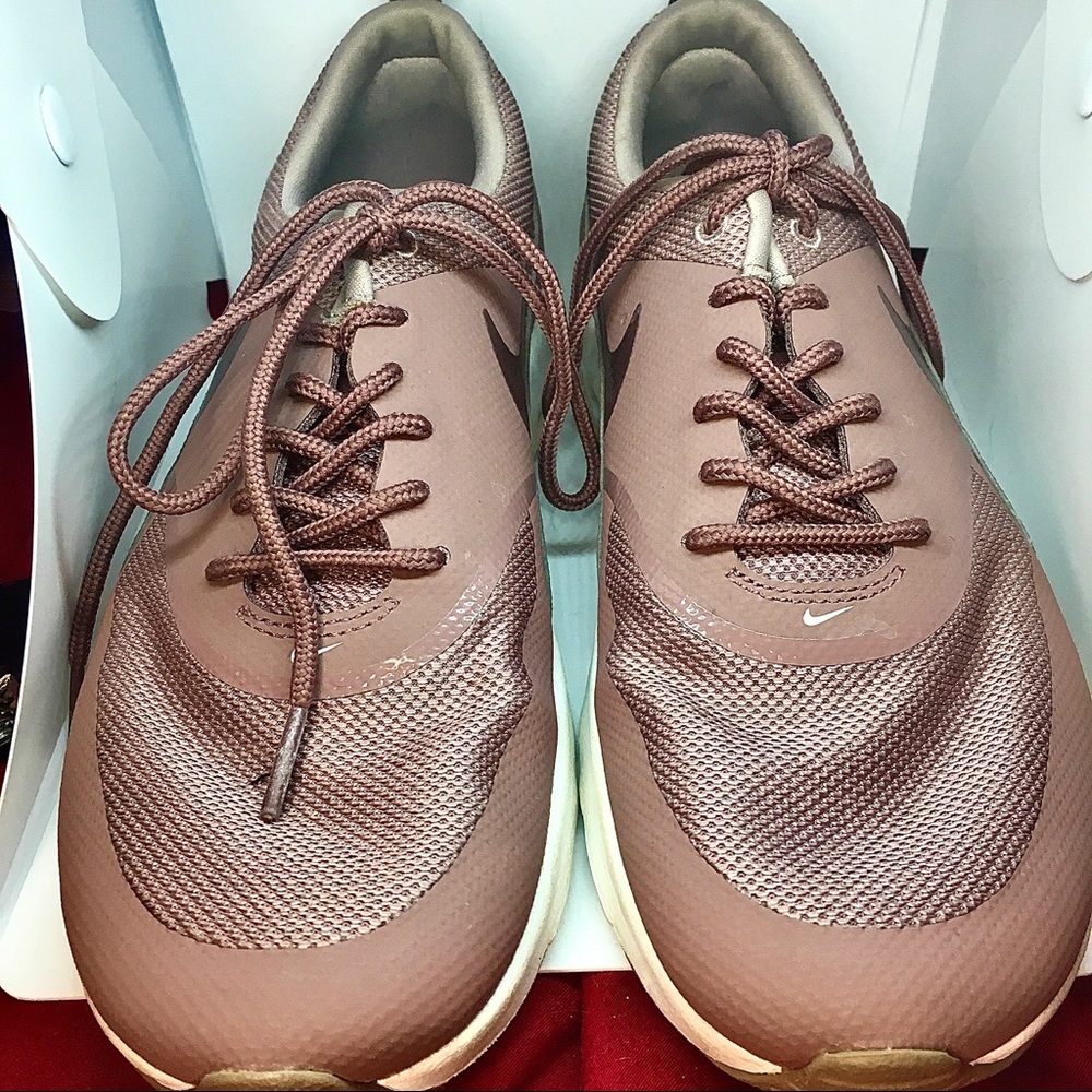 •🅢🅞🅛🅓• NIKE mauve sneakers - Picture 2 of 9